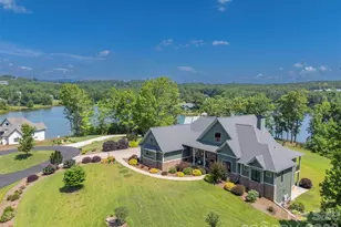 398 Mapleton Ln, Columbus, NC 28722 - Photo 2
