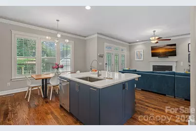 2219 Winthrop Avenue, Charlotte, NC 28203 - Photo 10