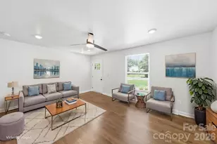 4919 Seacroft Rd, Charlotte, NC 28210 - Photo 4