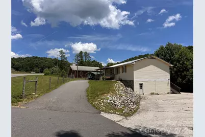 422 US Highway 19E Highway, Spruce Pine, NC 28777 - Photo 14