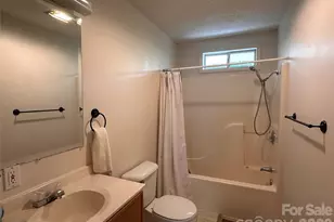 422 US Hwy 19E Hwy, Spruce Pine, NC 28777 - Photo 12