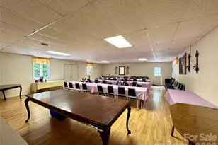422 US Hwy 19E Hwy, Spruce Pine, NC 28777 - Photo 22
