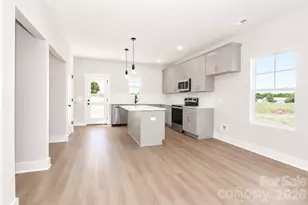 102 6th Ave SE, Hildebran, NC 28602 - Photo 6