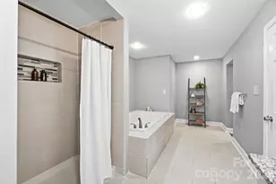 1816 Northcliff Dr, Charlotte, NC 28216 - Photo 34