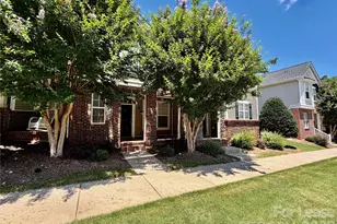 121 Walnut Cove Dr, Mooresville, NC 28117 - Photo 2