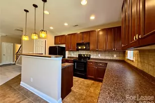 121 Walnut Cove Dr, Mooresville, NC 28117 - Photo 10