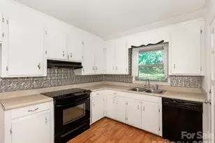 8121 Greenbrook Rd, Columbia, SC 29223 - Photo 10