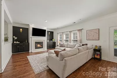 8915 Oransay Way, Charlotte, NC 28278 - Photo 4