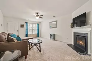 9424 Quilting Bee Lane, Charlotte, NC 28216 - Photo 6