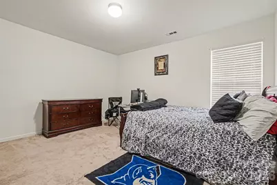 9424 Quilting Bee Lane, Charlotte, NC 28216 - Photo 12