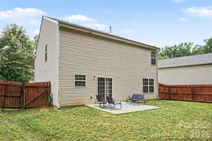 9424 Quilting Bee Lane, Charlotte, NC 28216 - Photo 16