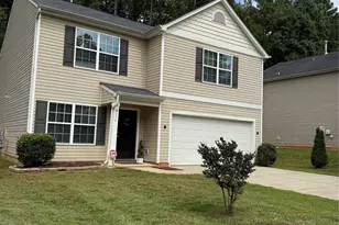 9424 Quilting Bee Lane, Charlotte, NC 28216 - Photo 2