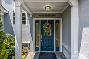 11 Tiverton Ln, Asheville, NC 28803 - Photo 2