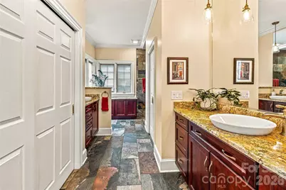 11 Tiverton Lane, Asheville, NC 28803 - Photo 16