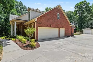 3204 E Lawyers Rd, Monroe, NC 28110 - Photo 2