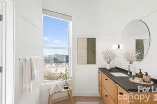 300 E 36th St, Charlotte, NC 28206 - Photo 26