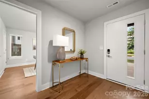 2104 Bryant Park Dr, Charlotte, NC 28208 - Photo 4
