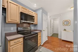 8121 Poplar Grove Cir, Waxhaw, NC 28173 - Photo 18
