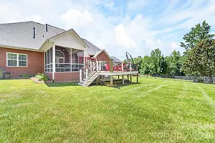5633 Old Town Ln, Gastonia, NC 28056 - Photo 10
