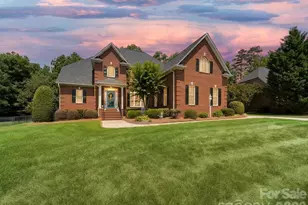 5633 Old Town Ln, Gastonia, NC 28056 - Photo 2