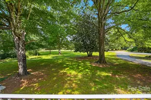 826 S College Ave, Newton, NC 28658 - Photo 40