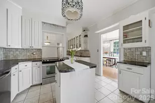 826 S College Ave, Newton, NC 28658 - Photo 14