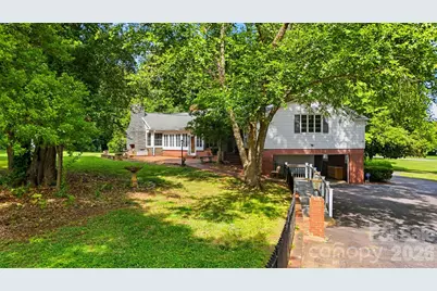 826 S College Avenue, Newton, NC 28658 - Photo 42