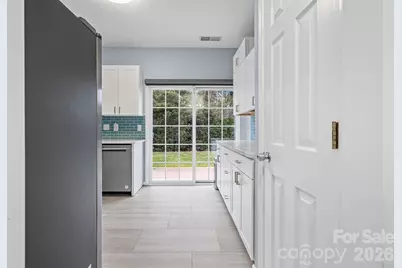 2737 Mill Valley Court, Matthews, NC 28105 - Photo 12