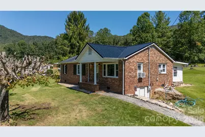 1424 Bear Creek Road, Bakersville, NC 28705 - Photo 2
