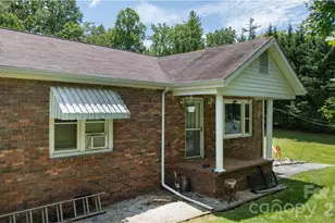 1424 Bear Creek Rd, Bakersville, NC 28705 - Photo 28