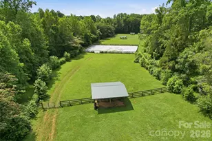 811 Butter St, Landrum, SC 29356 - Photo 40