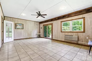 811 Butter St, Landrum, SC 29356 - Photo 36
