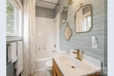 171 Ashefield Court, Hendersonville, NC 28791 - Photo 22