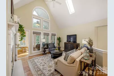 171 Ashefield Court, Hendersonville, NC 28791 - Photo 6