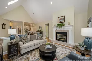 171 Ashefield Ct, Hendersonville, NC 28791 - Photo 12