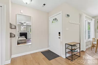 5439 Autumn End Circle, Charlotte, NC 28212 - Photo 6