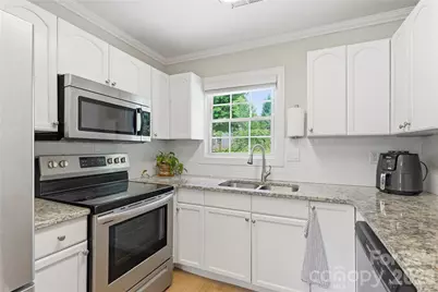 5439 Autumn End Circle, Charlotte, NC 28212 - Photo 16