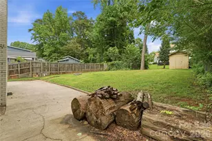 5439 Autumn End Cir, Charlotte, NC 28212 - Photo 36