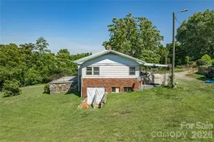 415 Weaverville Rd, Asheville, NC 28804 - Photo 36