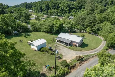 415 Weaverville Road, Asheville, NC 28804 - Photo 40