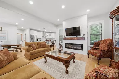 2630 36th Avenue NE, Hickory, NC 28601 - Photo 6