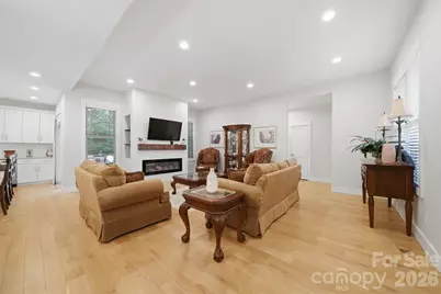 2630 36th Avenue NE, Hickory, NC 28601 - Photo 8