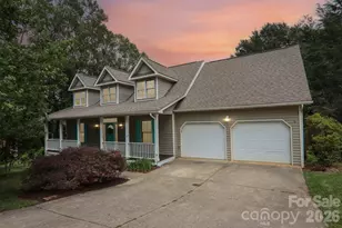 104 Meadow Lake Rd, Asheville, NC 28803 - Photo 2