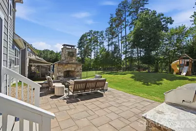 10420 Daufuskie Drive, Charlotte, NC 28278 - Photo 4