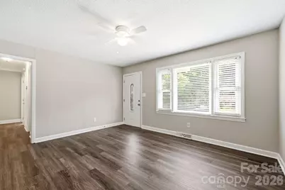 211 Valleydale Drive, Gastonia, NC 28056 - Photo 10
