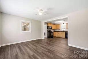211 Valleydale Dr, Gastonia, NC 28056 - Photo 8