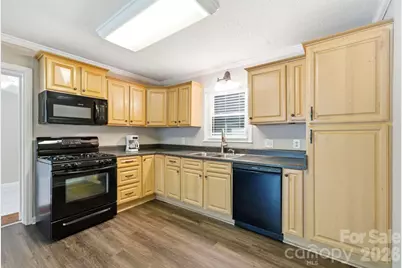 211 Valleydale Drive, Gastonia, NC 28056 - Photo 12