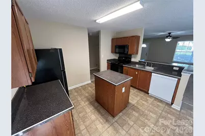 10636 Greatford Court, Charlotte, NC 28215 - Photo 6