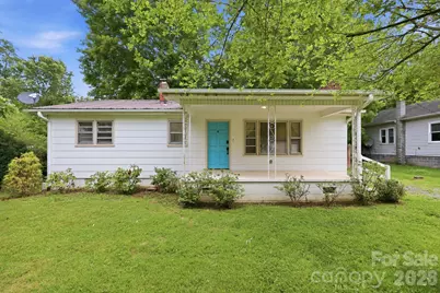 31 Edwards Street, Waynesville, NC 28786 - Photo 1