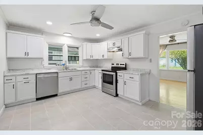 31 Edwards Street, Waynesville, NC 28786 - Photo 10
